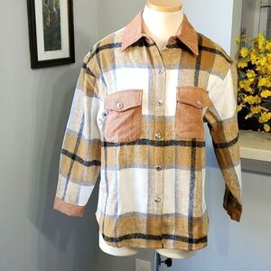 FUNLINGO, Shacket tan plaid. NWT. size medium. Soft and cozy.‎ Cool weather